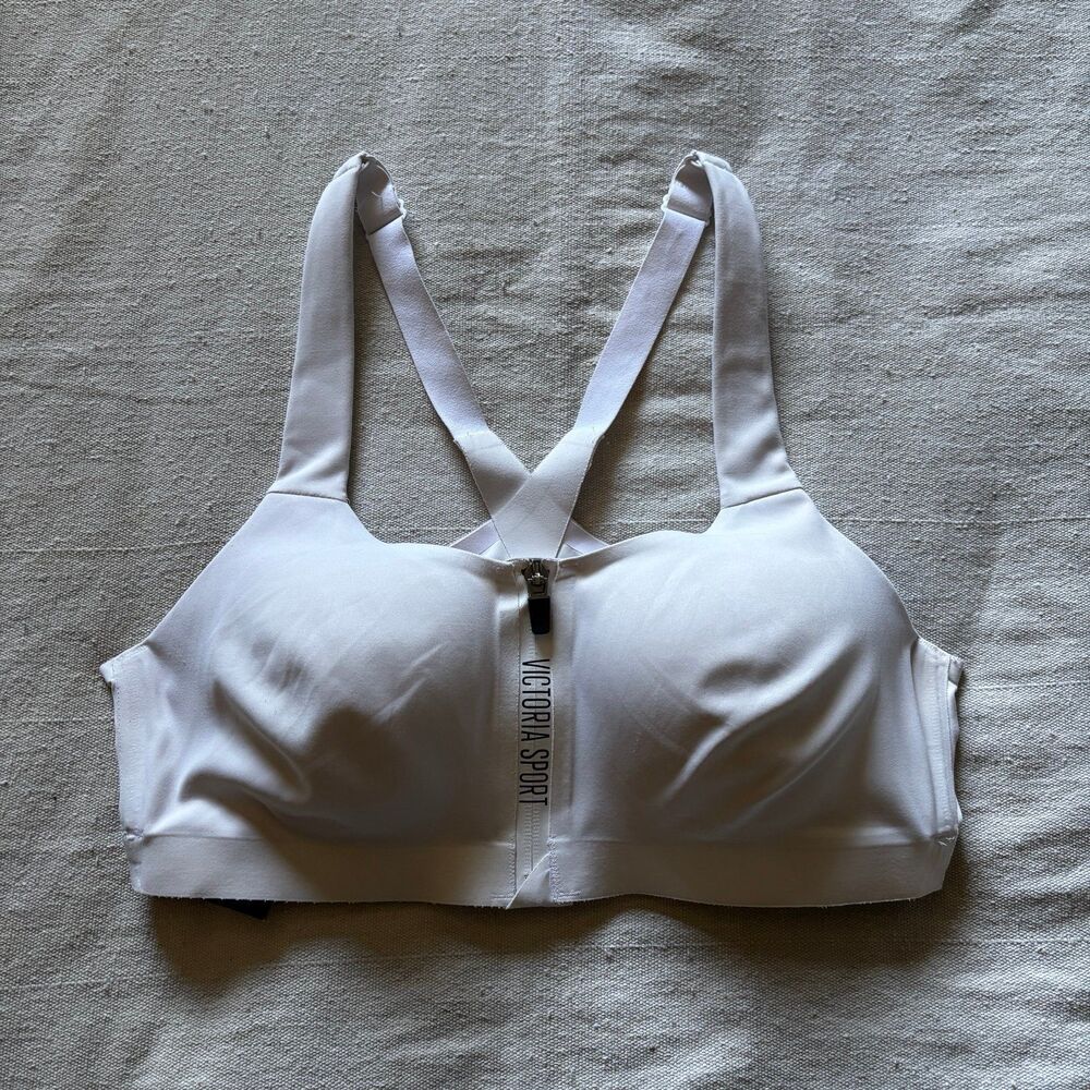Victoria Sport Incredible Knockout Ultra Max Front-Zip Sports Bra (36C / 80C)